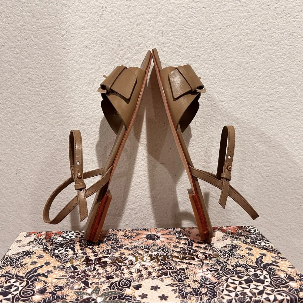 Ulla Johnson Sofia Leather Buckle Flat Sandals in Sand, Size 37, New in Box